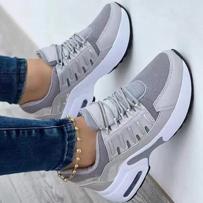 Large Women's Casual Sports Shoes - Breathable Mesh Design